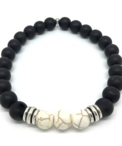 Bracelet en onyx mat, howlite et métal argenté