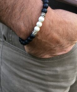 Bracelet en onyx mat, howlite et métal argenté