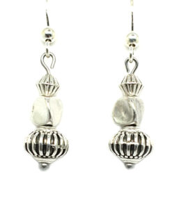 Boucle d'oreilles femme 3 perles métal argenté