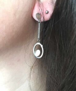 Boucle d'oreille acier balançoire