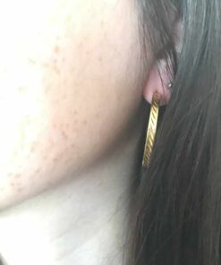 Boucle d'oreille acier couleur or créole quadrillage