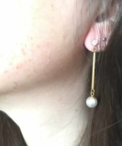 Boucle d'oreille acier couleur or perle nacrée