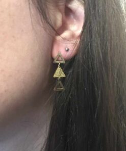 Boucle d'oreille acier couleur or triangle bis