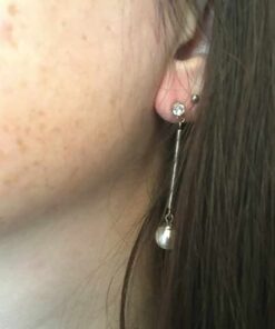 Boucle d'oreille acier perle couleur nacre